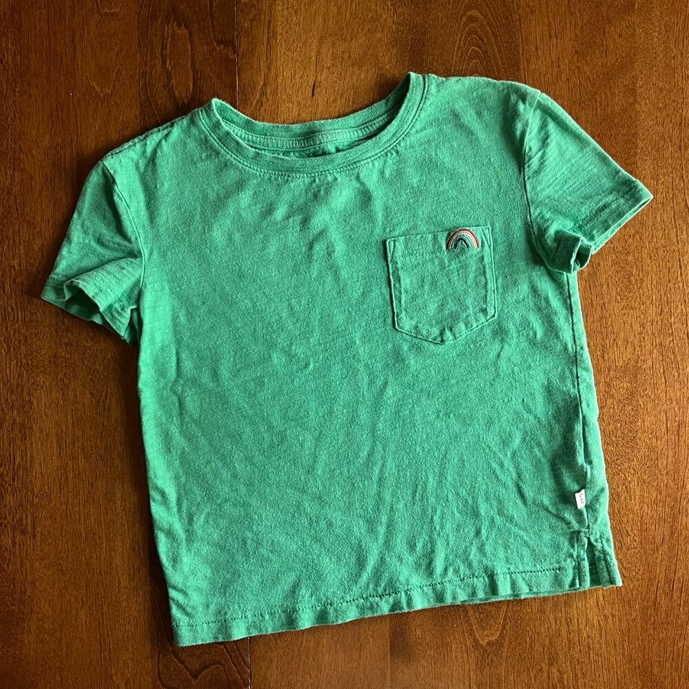 Gap rainbow pocket tee S 6-7